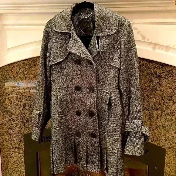 Guess Pleated Detail Wool Blend Coat - Picture 1 of 8